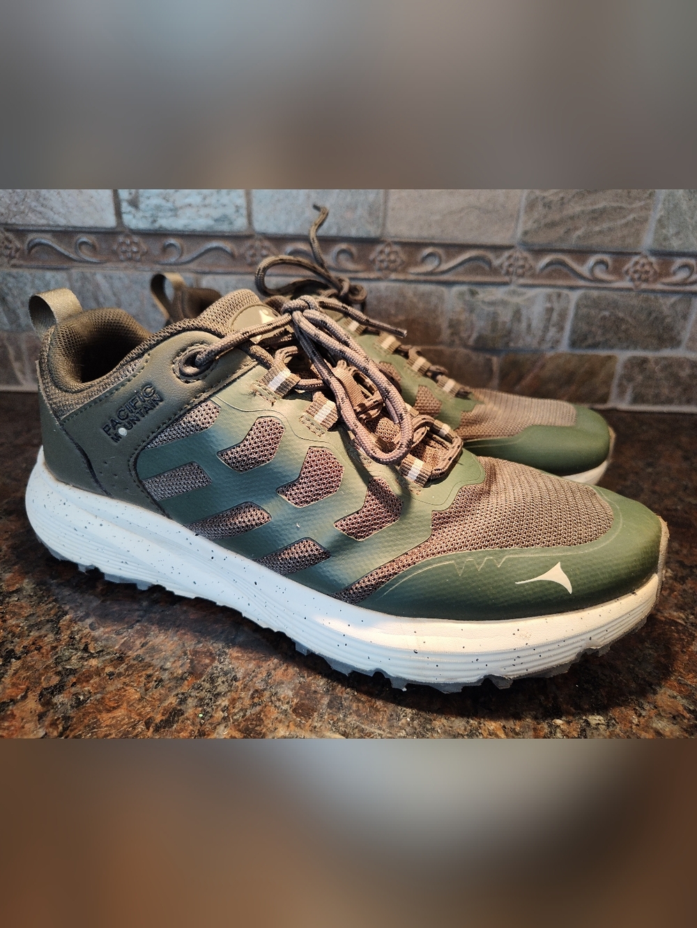 Pacific Mountain Men's Palisade Olive Green Athletic Trail Runner Shoes, 8